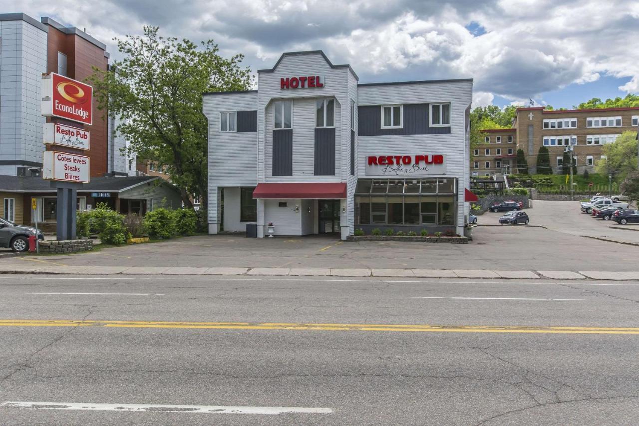 Econo Lodge La Malbaie Buitenkant foto